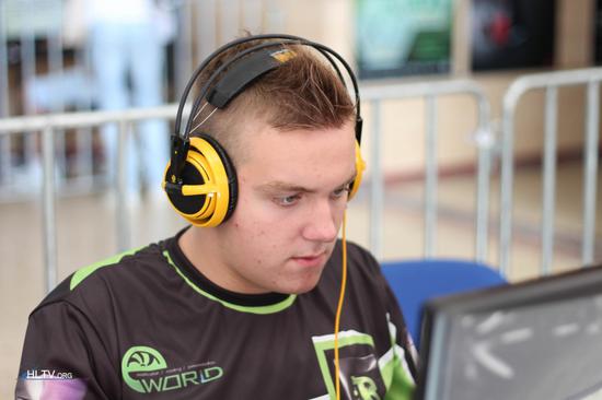 EDG近几个赛季都对RA保持着全胜，本赛季EDG的场均时长和血腥程度都表明他们的打法更加激进