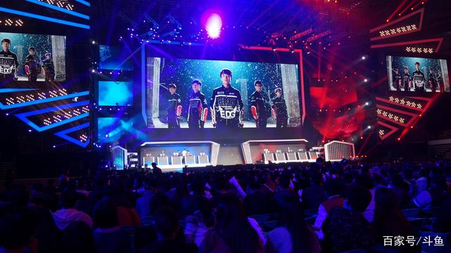 LPL今日首发：圣枪哥对阵TheShy